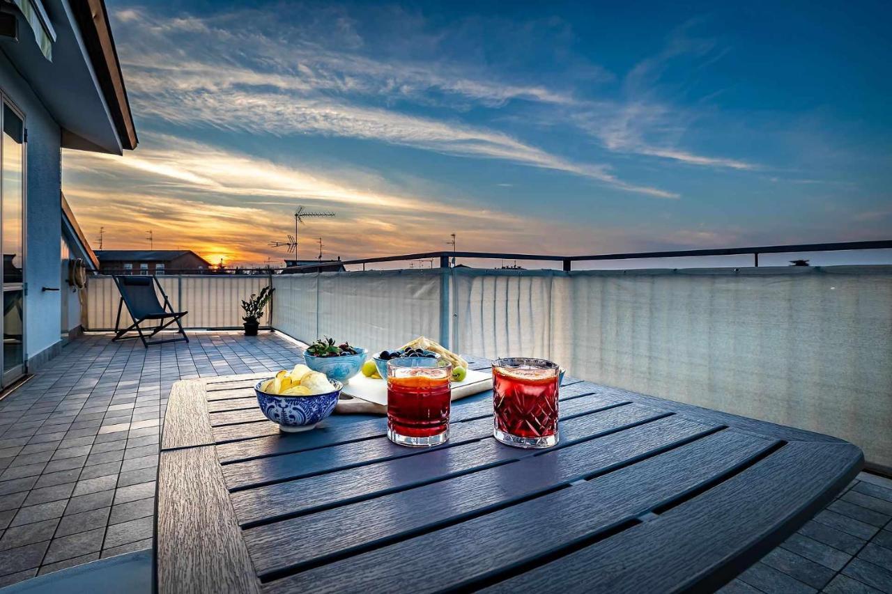 Il Terrazzo Sul Tramonto Lägenhet Bastiglia Exteriör bild